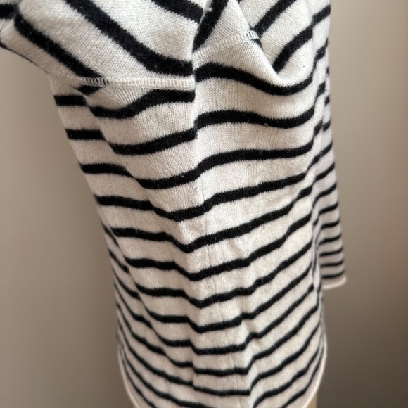 Reformation Boyfriend Cashmere Sweater - Picture 6 of 12